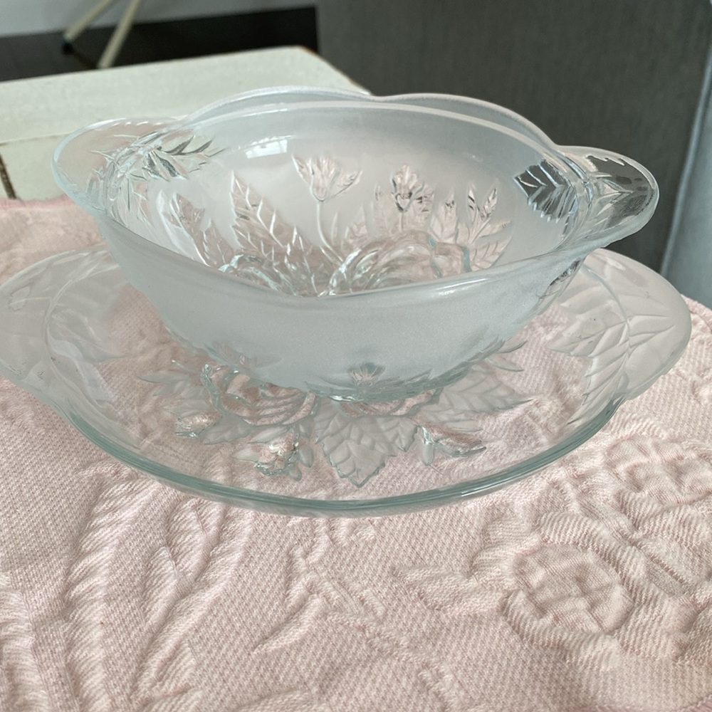 KIG MALAYSIA SET SMALL BOWL AND MATCHING PLATE WITH EMBOSSED AND FROSTED ROSES